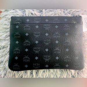 🪩🕋 MCM CROSSBODY POUCH 🕋🪩